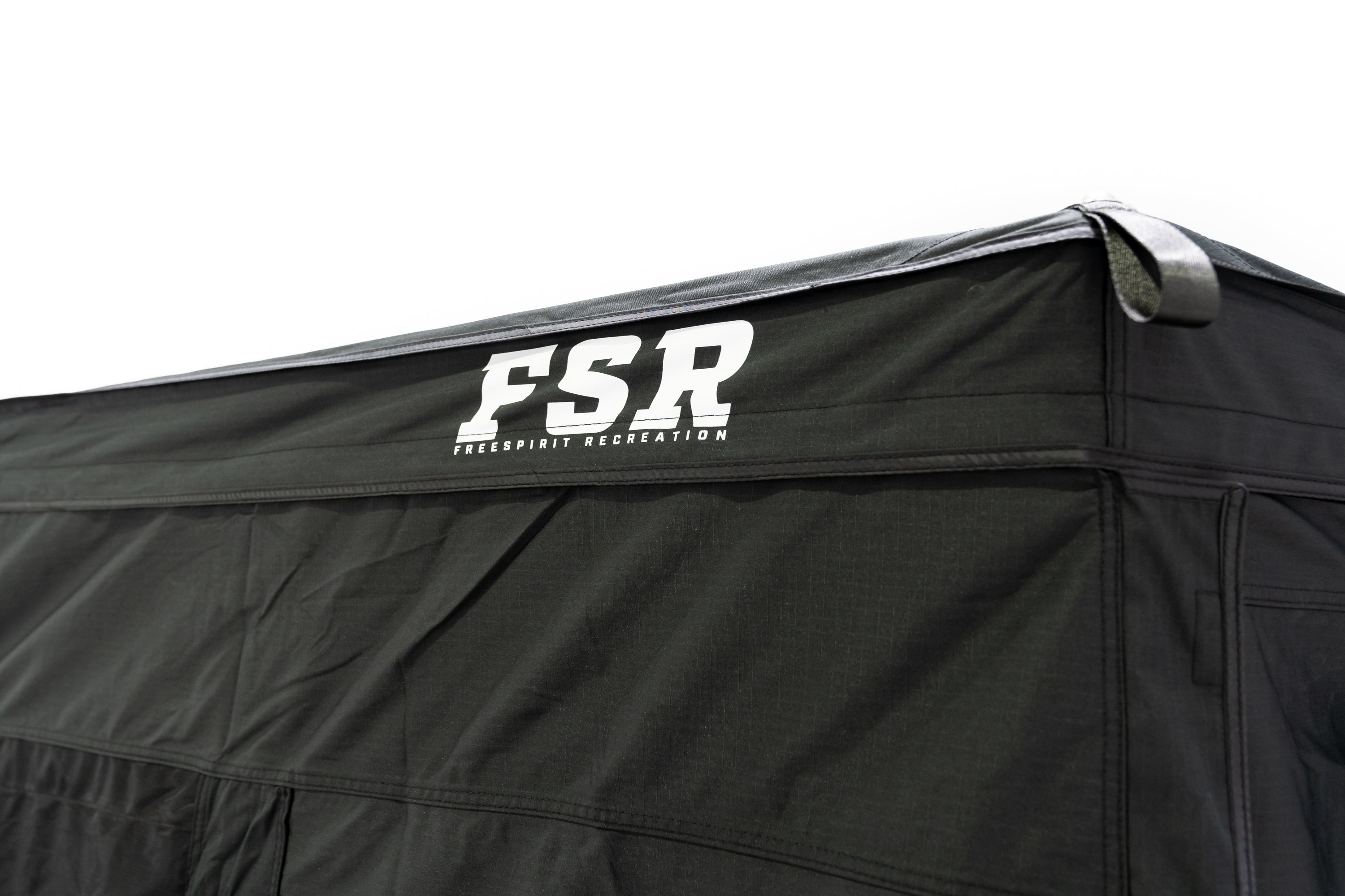 FreeSpirit 270 Vehicle Awning V2 – Wall Kit Accessory