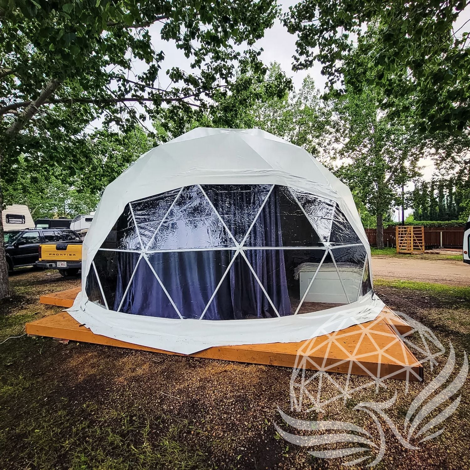 16ft / 5m / 210 sqft All Season Glamping Dome