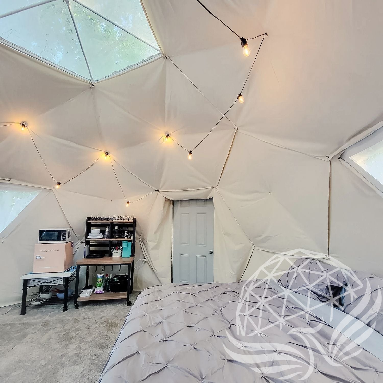 16ft / 5m / 210 sqft All Season Glamping Dome