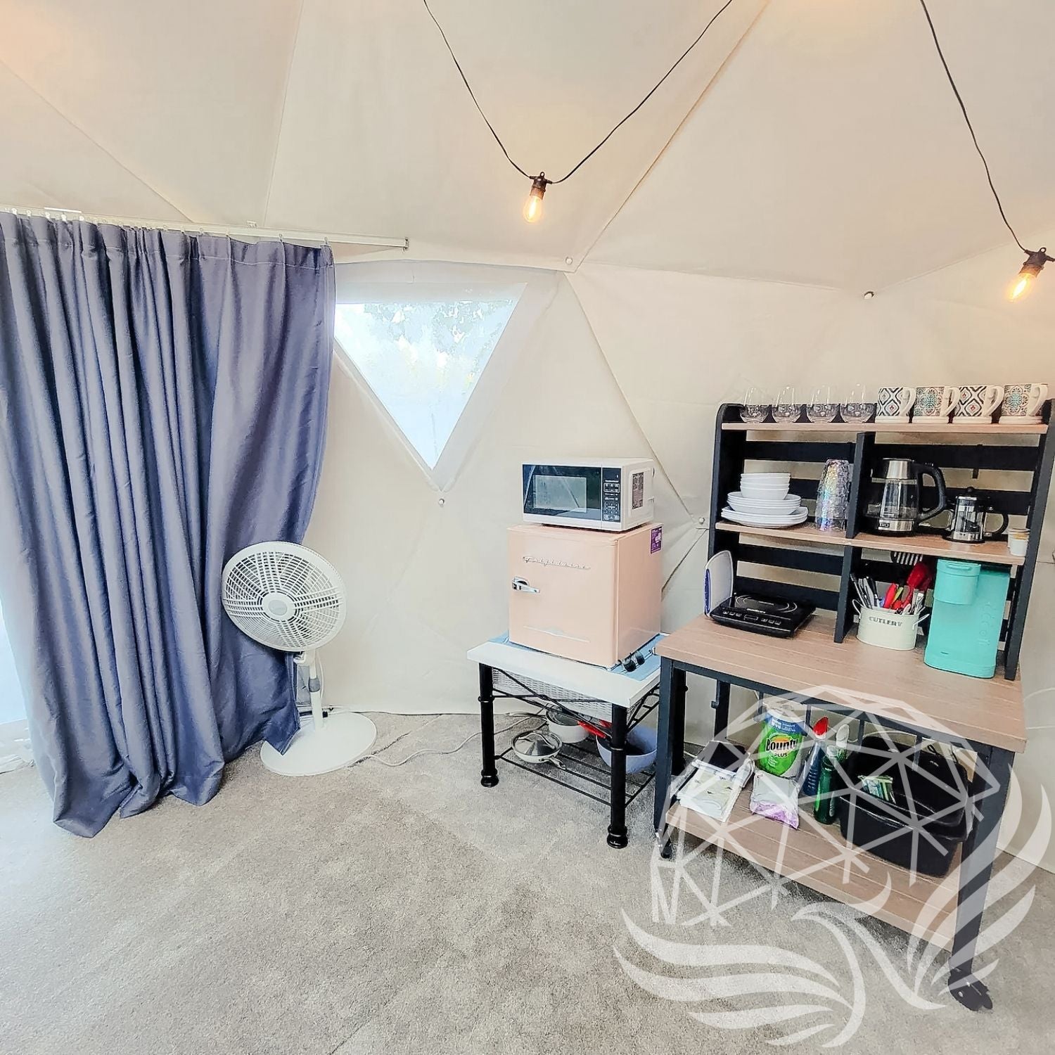 16ft / 5m / 210 sqft All Season Glamping Dome