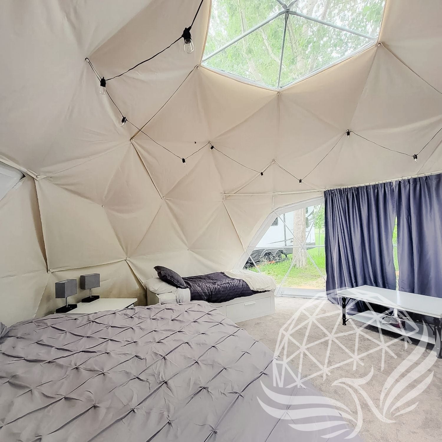 16ft / 5m / 210 sqft All Season Glamping Dome