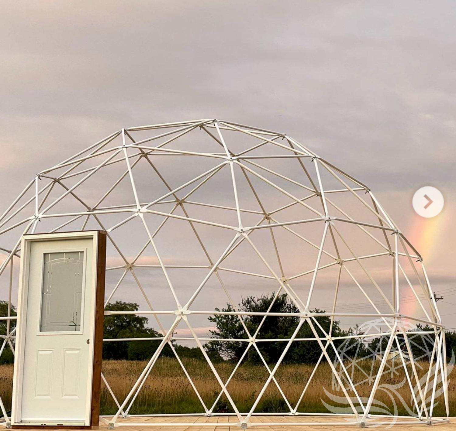 23 ft / 7m / 400 sqft All Season Glamping Dome