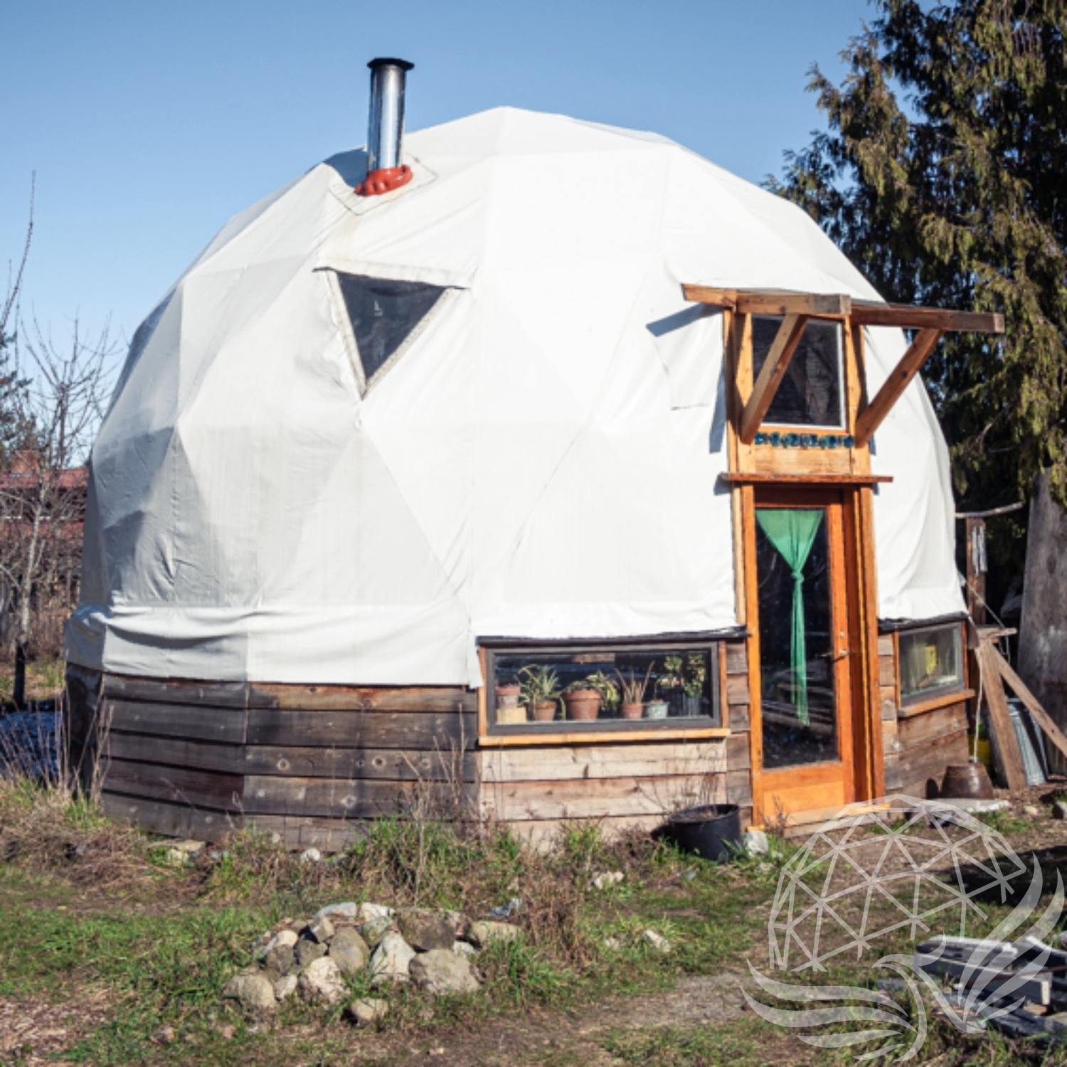 23 ft / 7m / 400 sqft All Season Glamping Dome