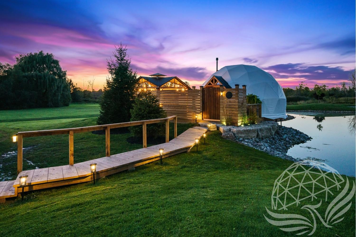 23 ft / 7m / 400 sqft All Season Glamping Dome