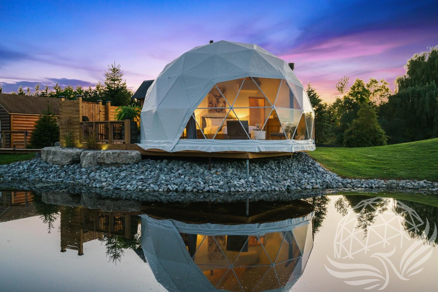23 ft / 7m / 400 sqft All Season Glamping Dome