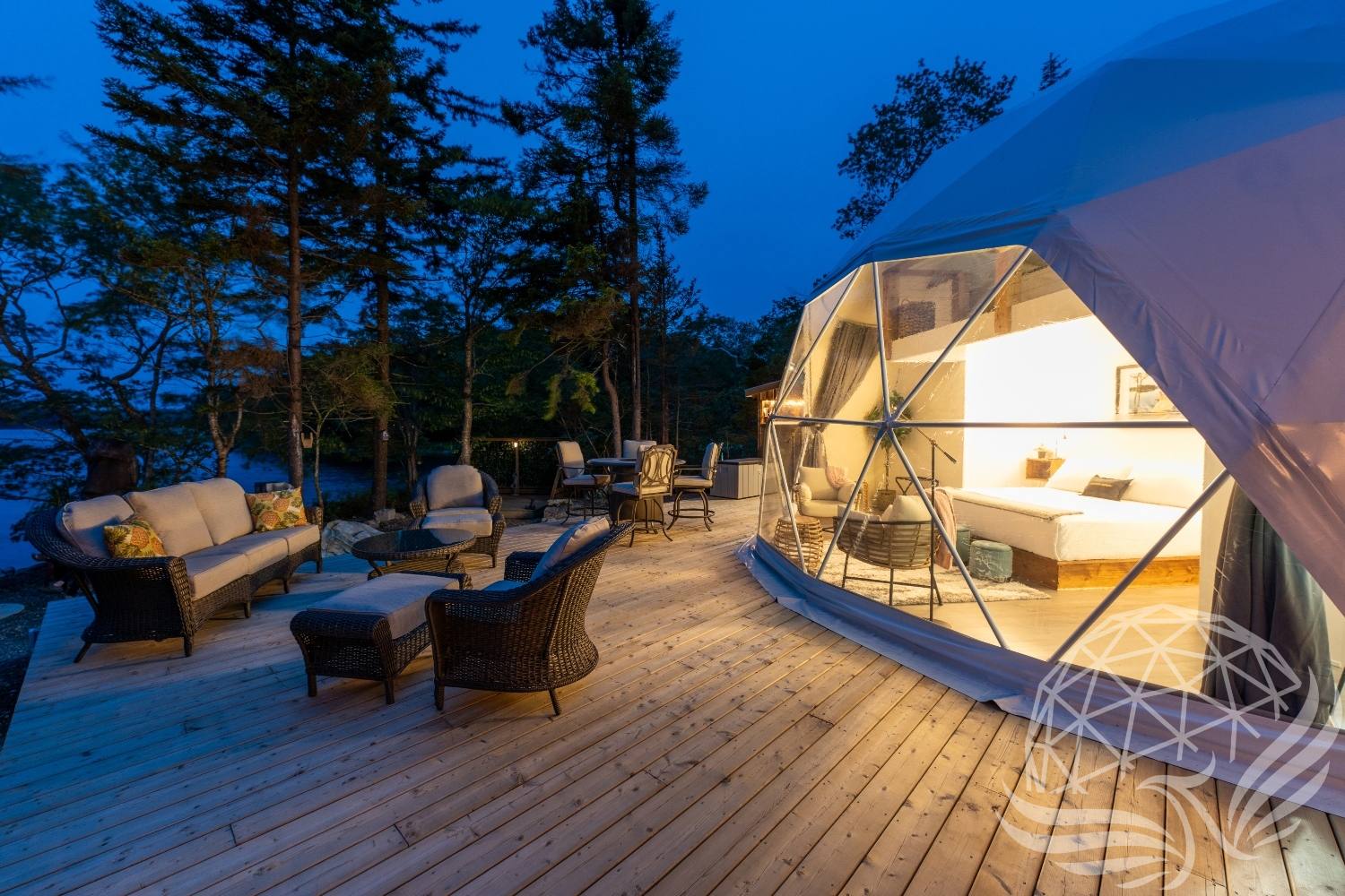 26ft / 8m / 520 sqft All Season Glamping Dome