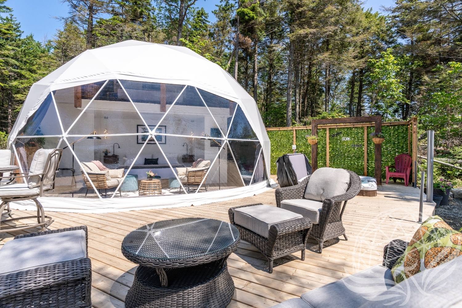 26ft / 8m / 520 sqft All Season Glamping Dome