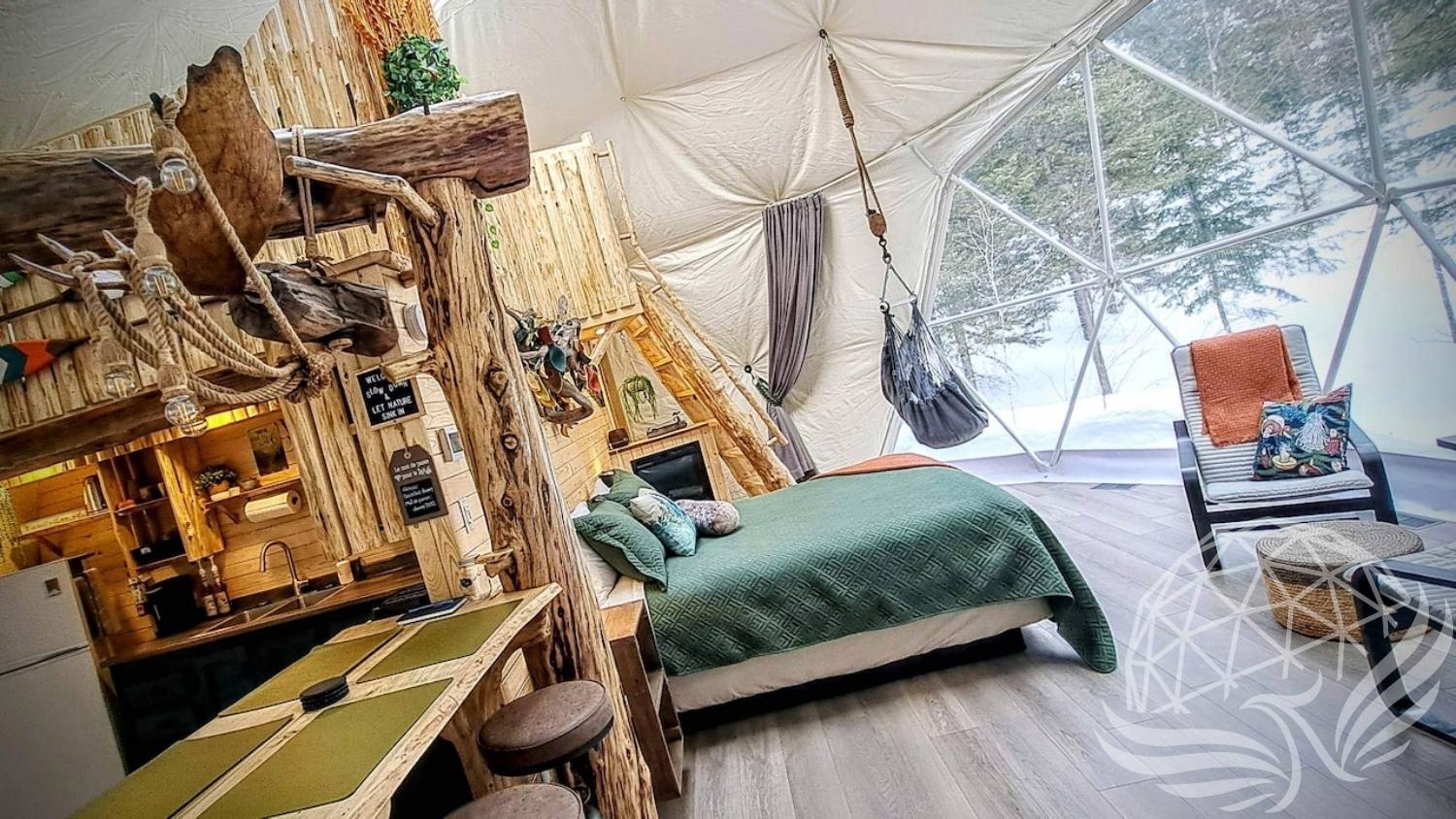 26ft / 8m / 520 sqft All Season Glamping Dome