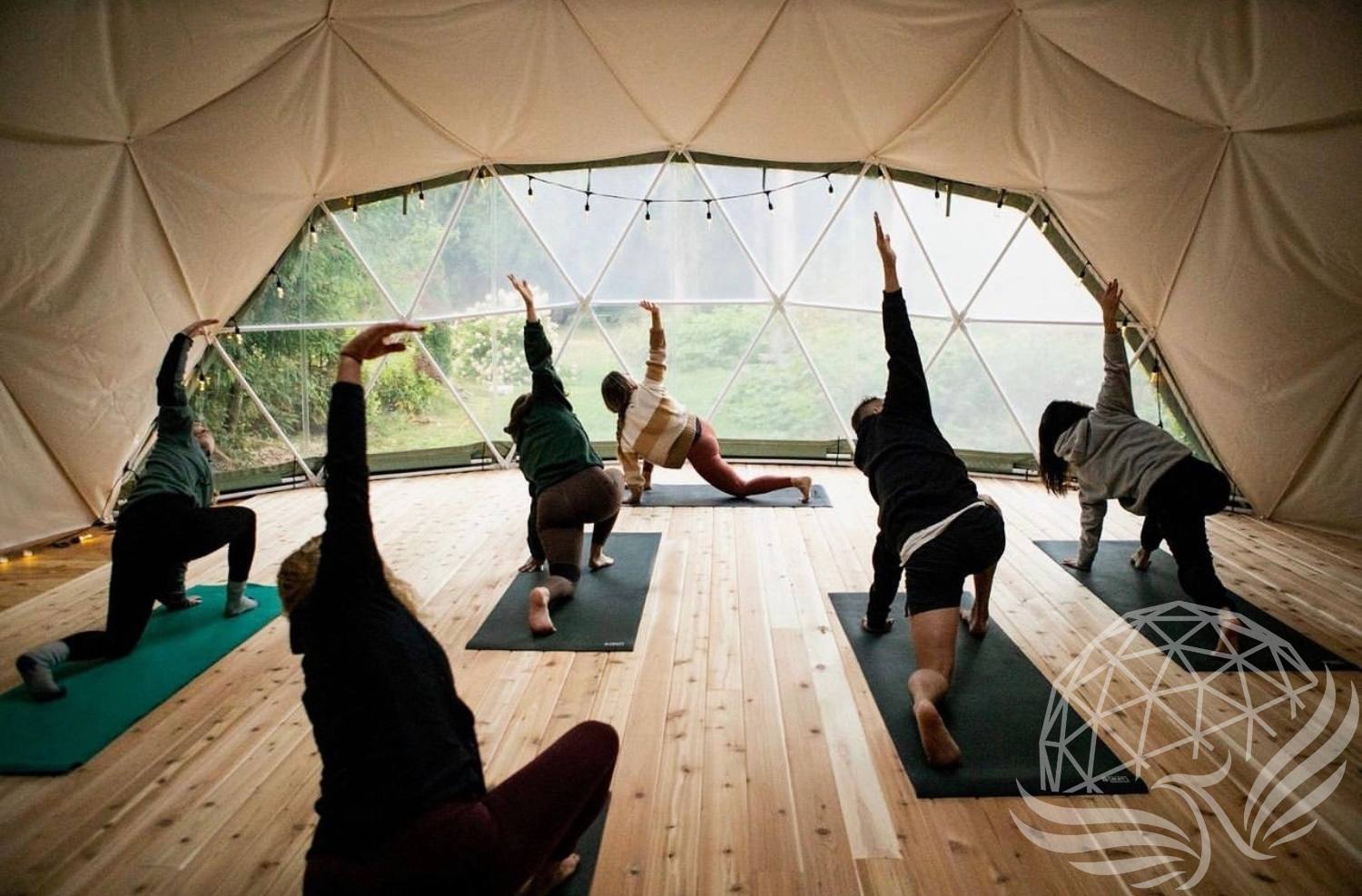 30ft / 9m / 690 sqft All Season Glamping Dome