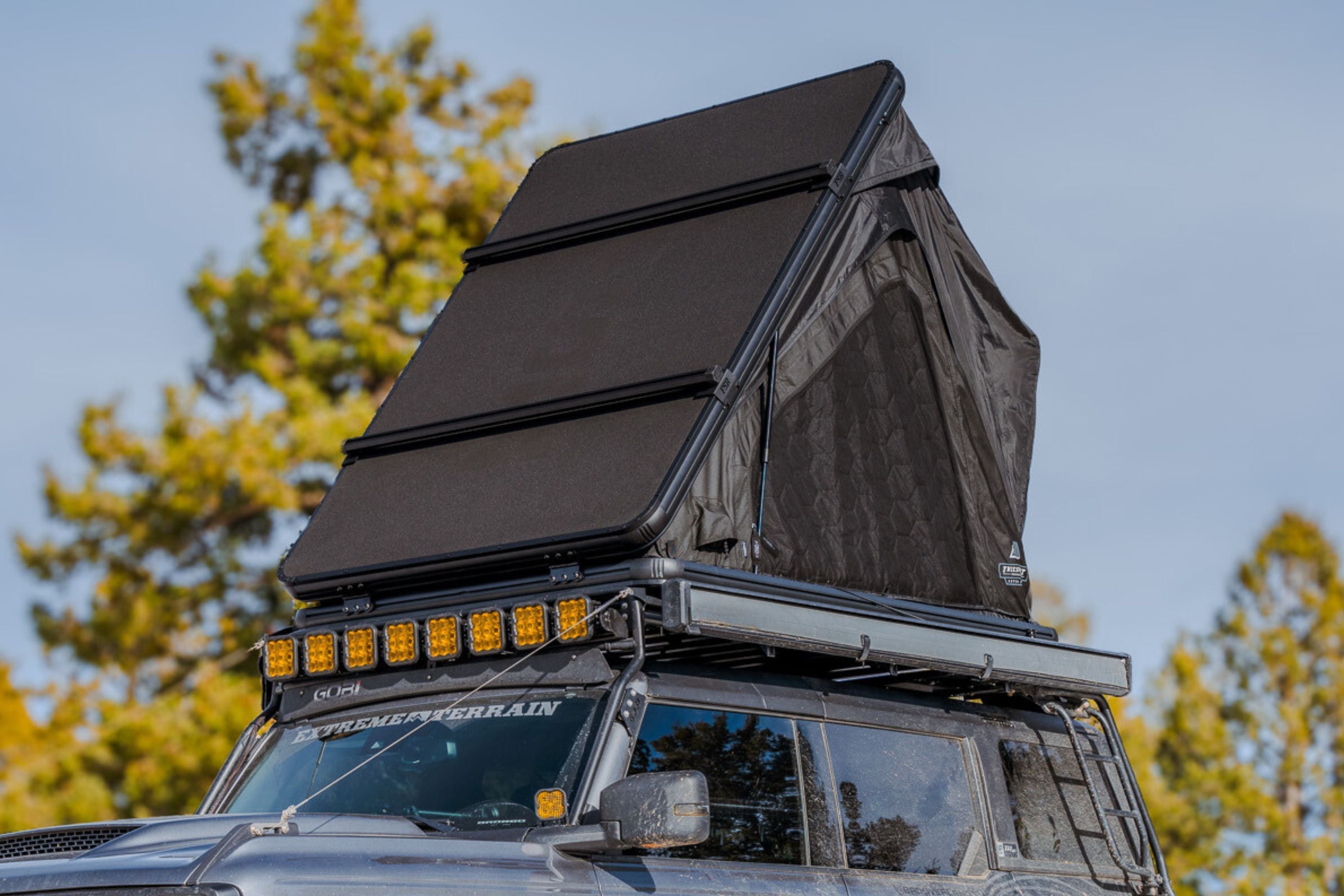 Aspen Lite XL – Compact Hard Shell Rooftop Tent (Sleeps 2–3, Best for Campers Under 6′)