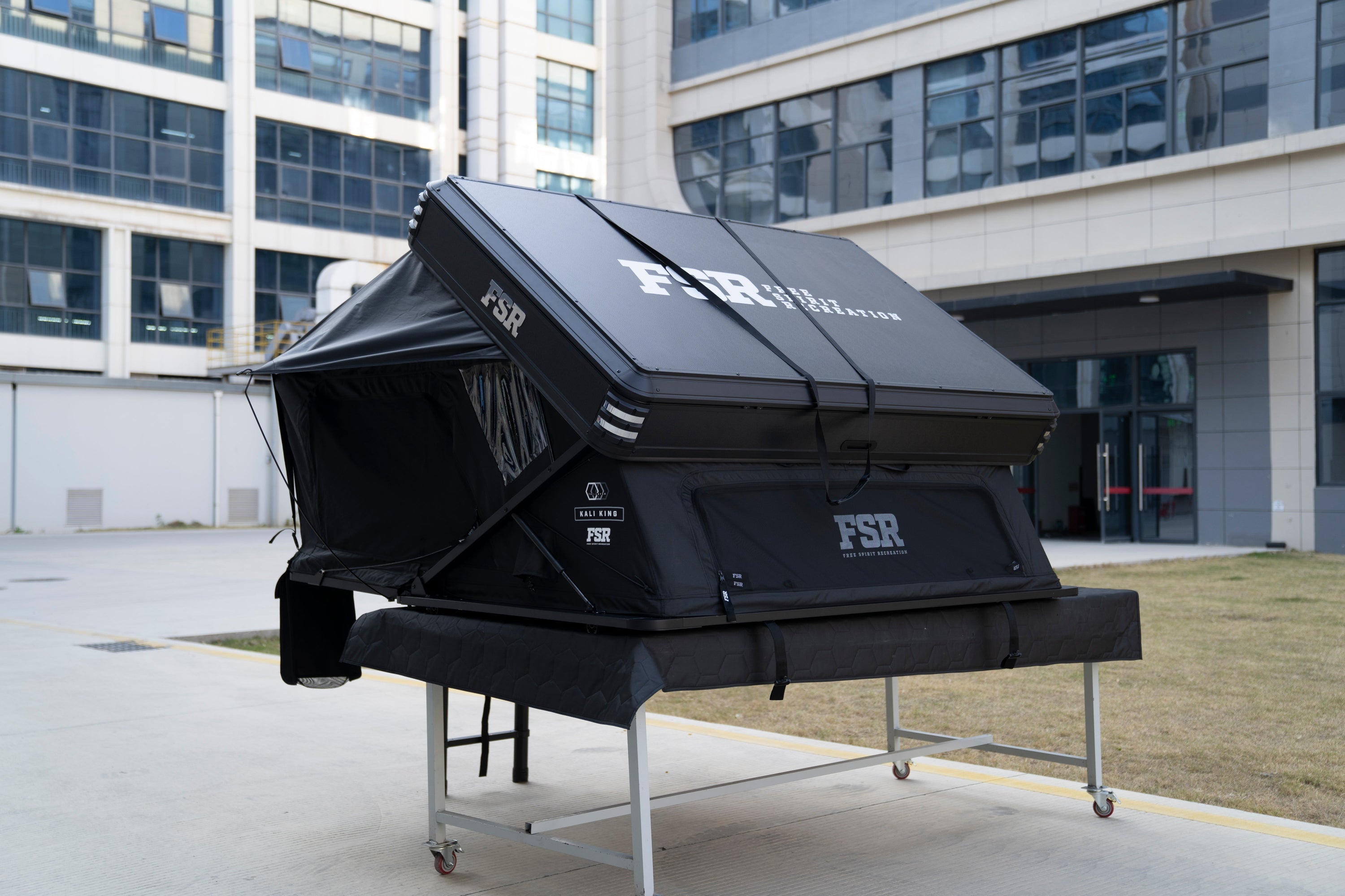 Kali King - Hard Shell Rooftop Tent (Sleeps 2-3)