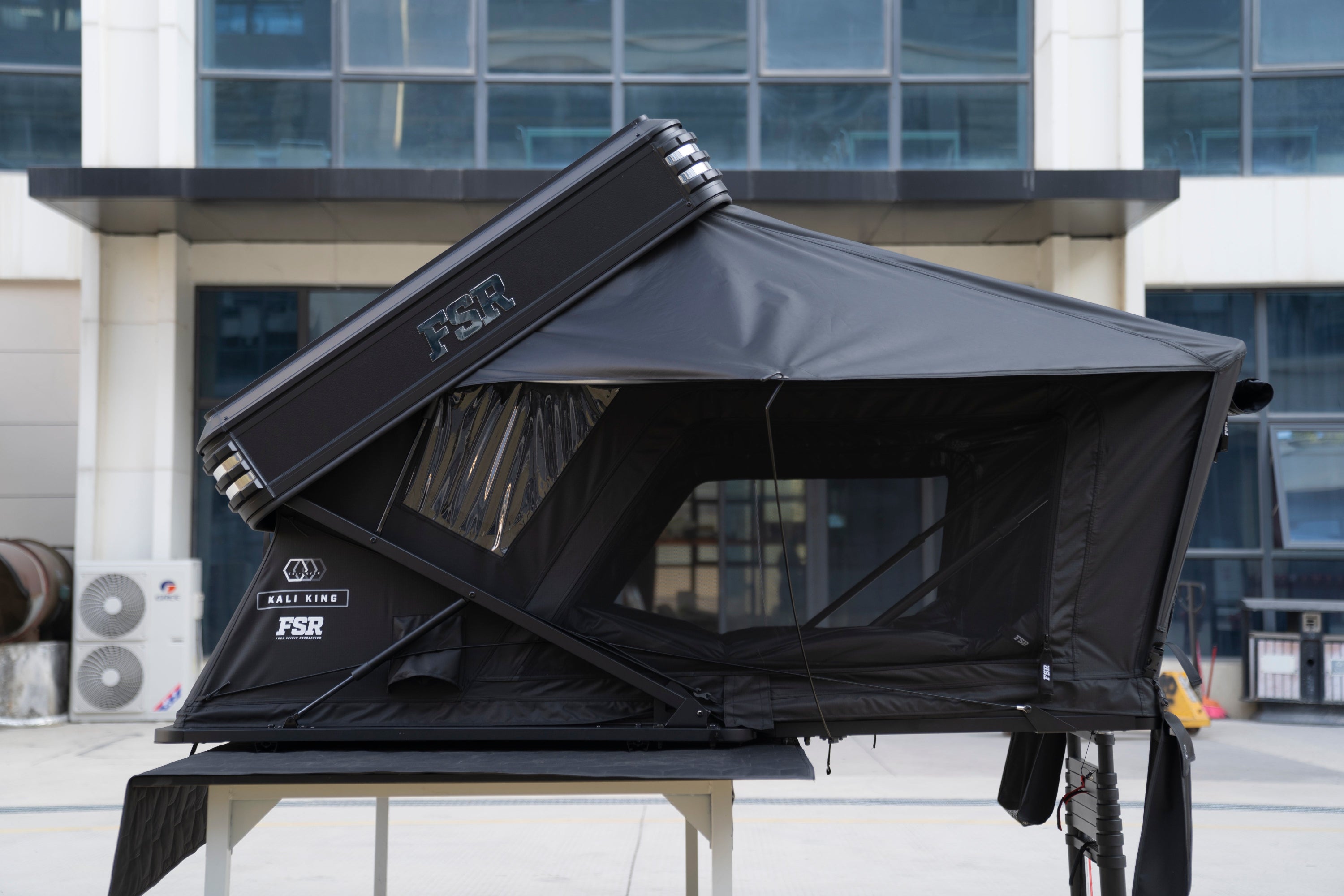 Kali King - Hard Shell Rooftop Tent (Sleeps 2-3)