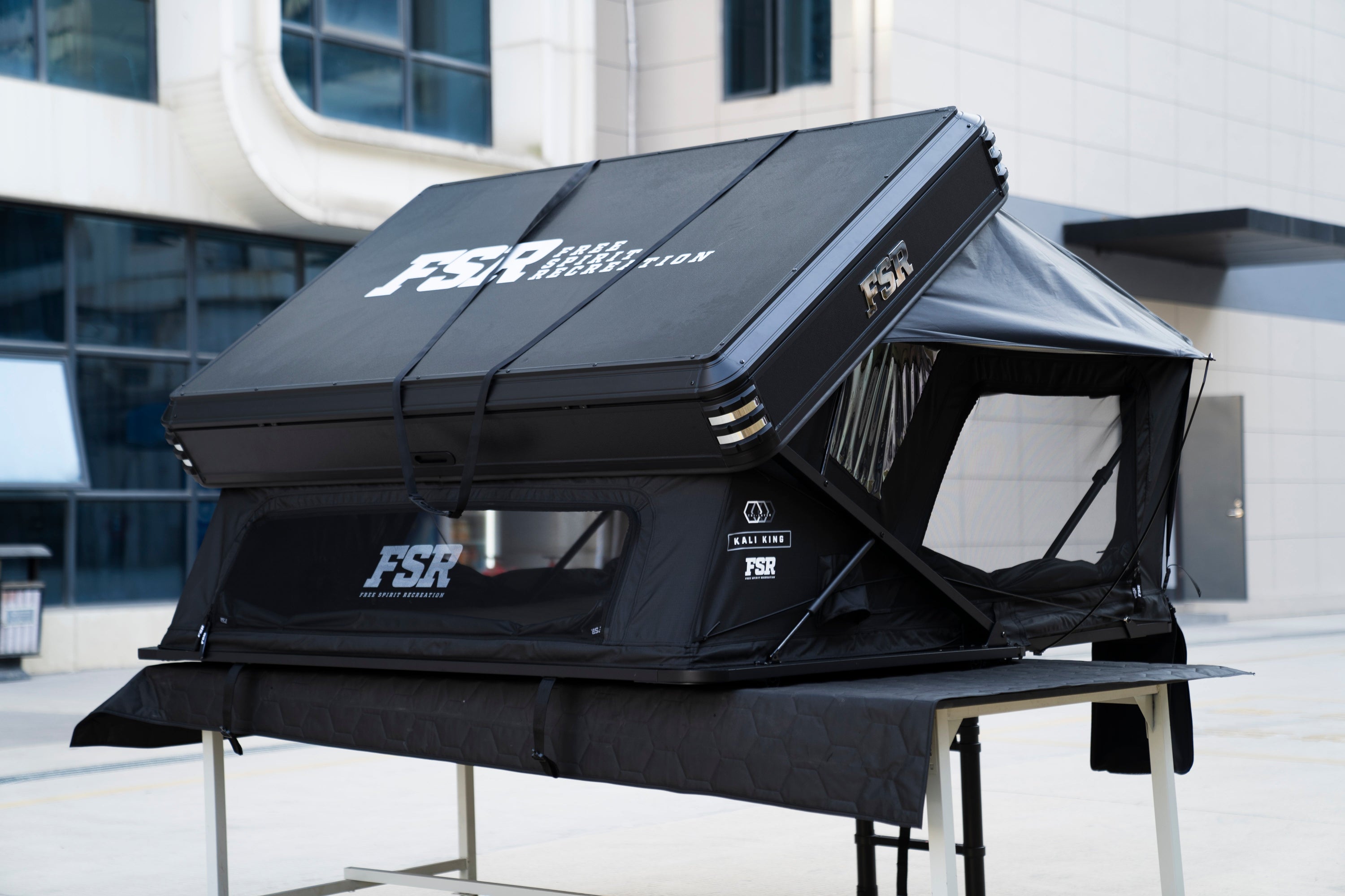 Kali King - Hard Shell Rooftop Tent (Sleeps 2-3)