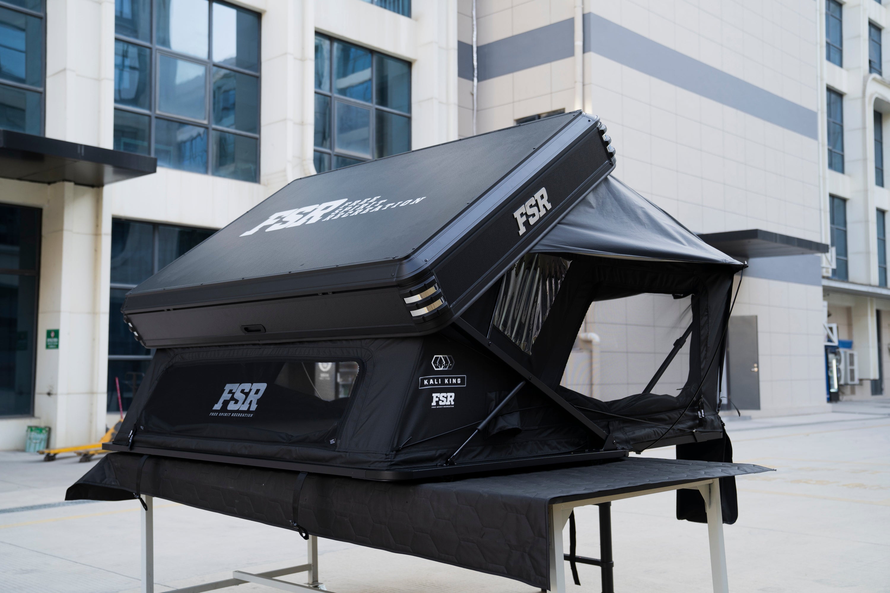 Kali King - Hard Shell Rooftop Tent (Sleeps 2-3)