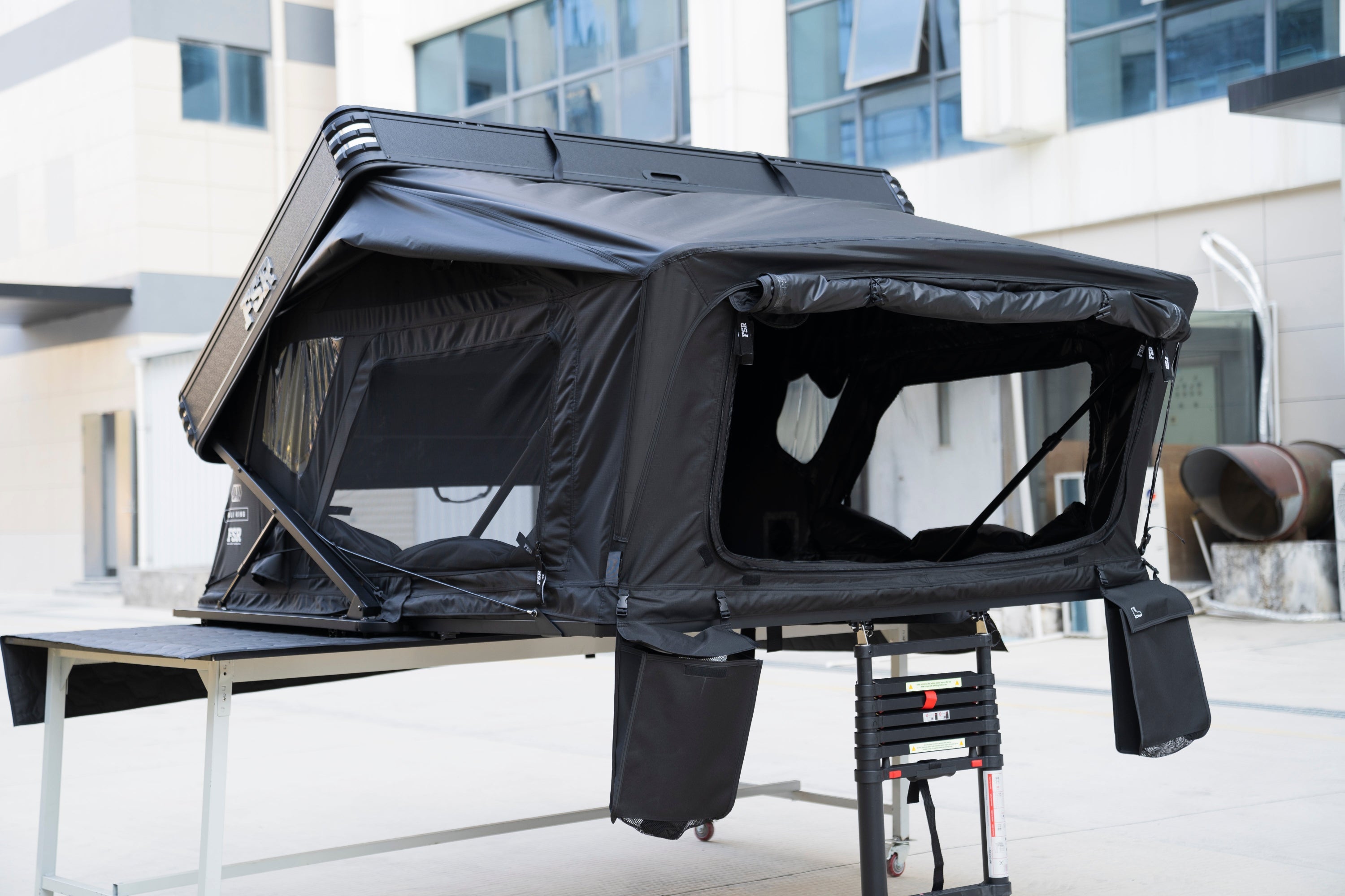 Kali King - Hard Shell Rooftop Tent (Sleeps 2-3)