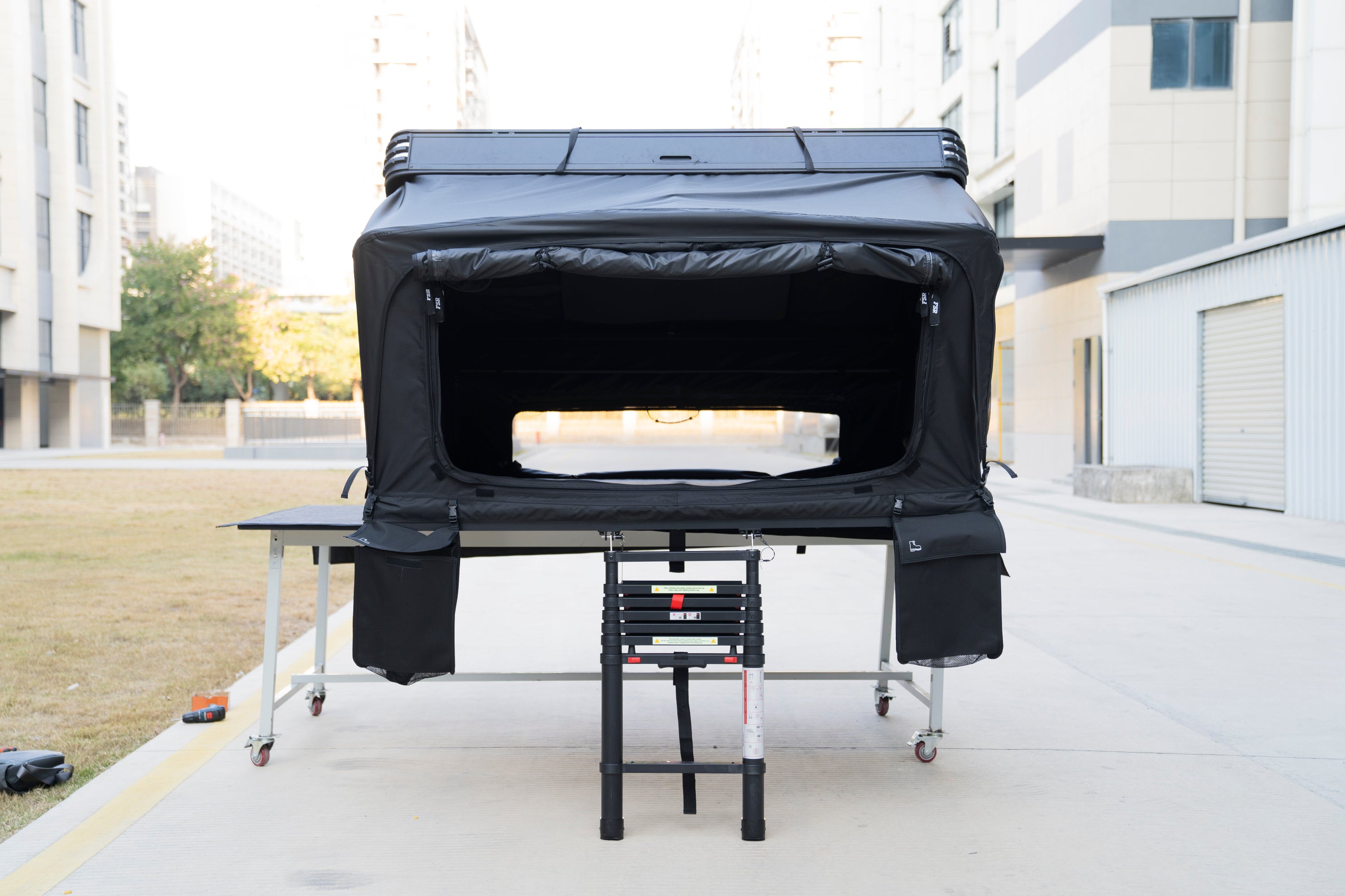 Kali King - Hard Shell Rooftop Tent (Sleeps 2-3)