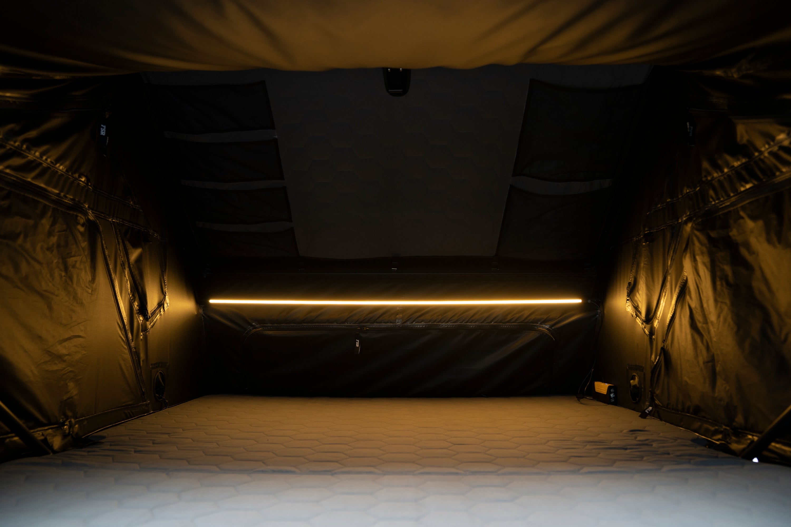 Kali King - Hard Shell Rooftop Tent (Sleeps 2-3)