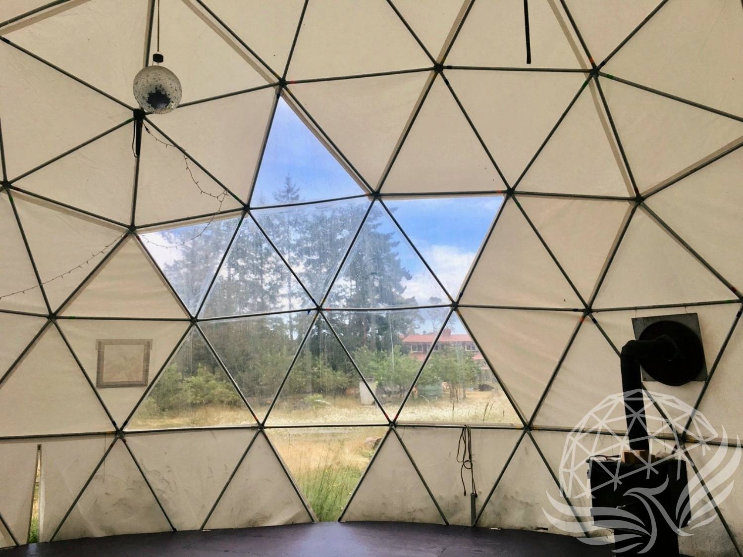 33ft / 10m / 785 sqft All Season Glamping Dome