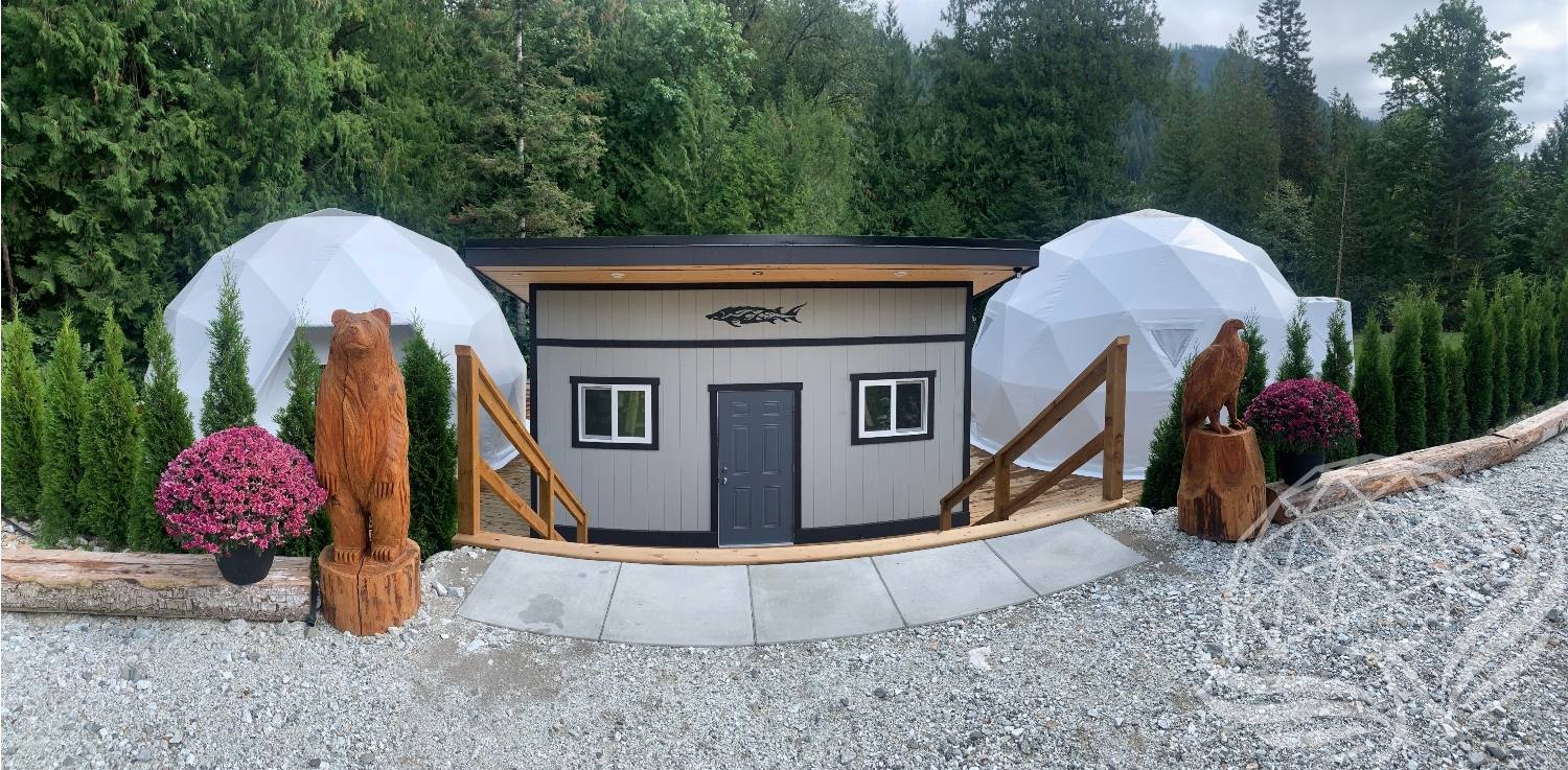 26ft / 8m / 520 sqft All Season Glamping Dome