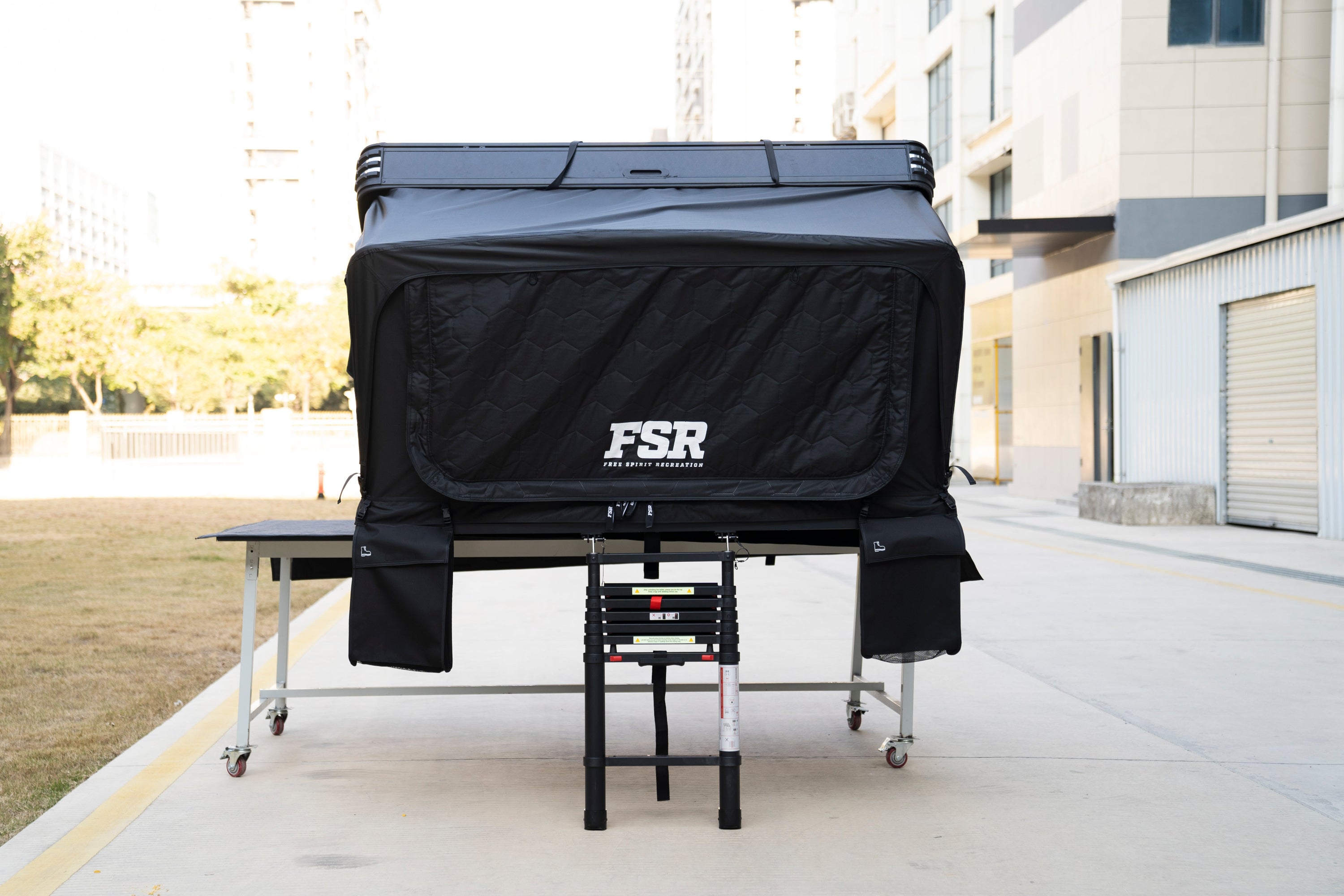 Kali King - Hard Shell Rooftop Tent (Sleeps 2-3)