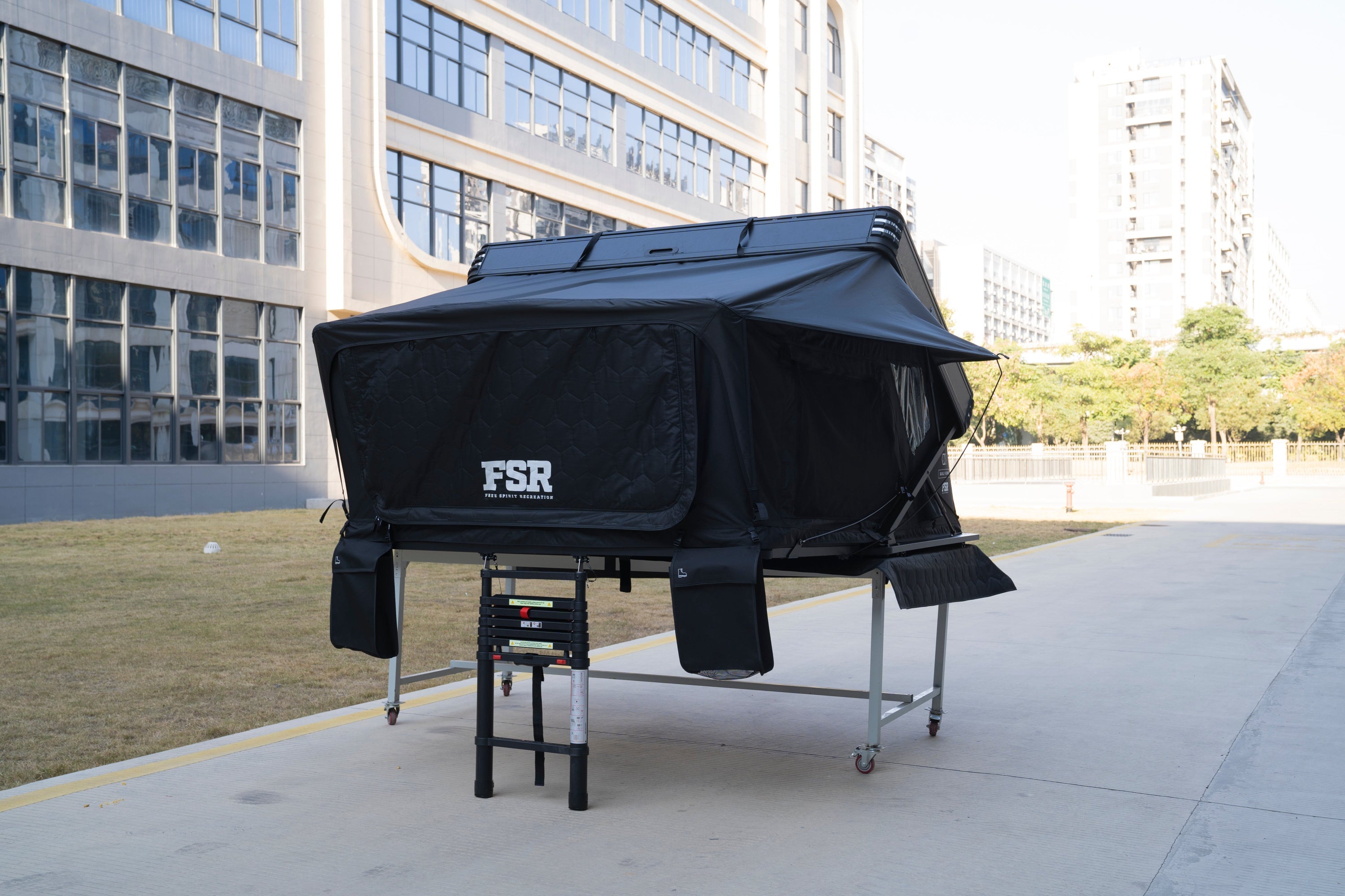 Kali King - Hard Shell Rooftop Tent (Sleeps 2-3)