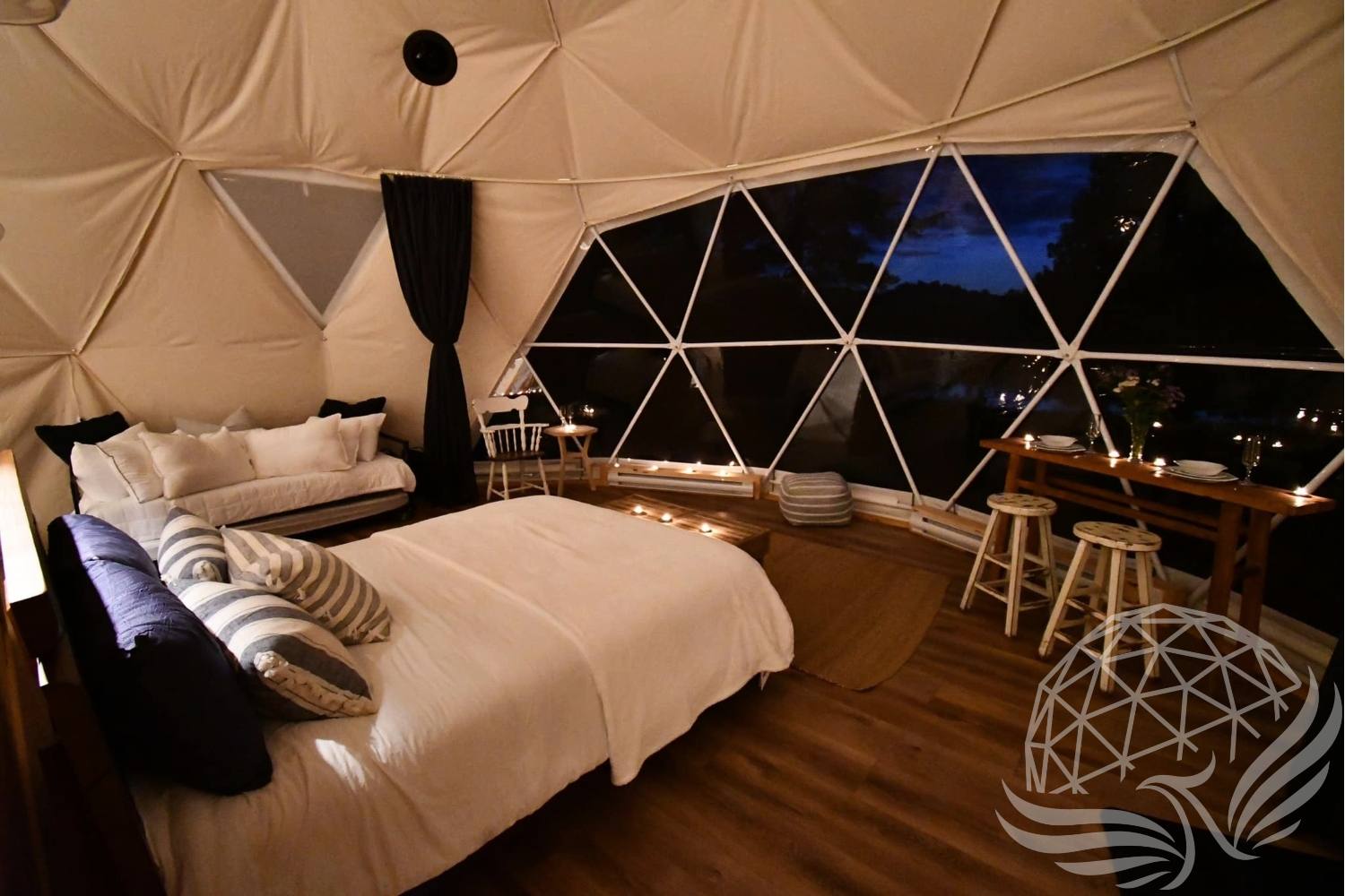 26ft / 8m / 520 sqft All Season Glamping Dome